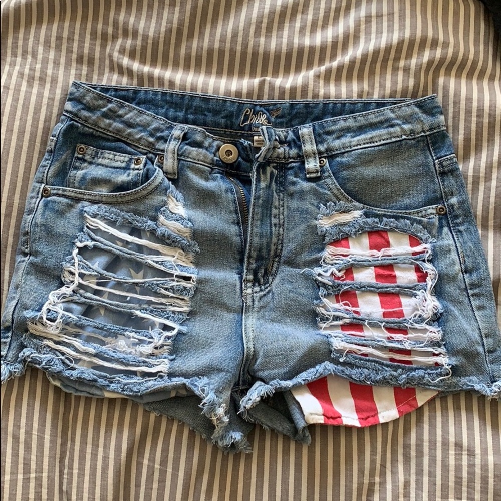 Distressed shorts